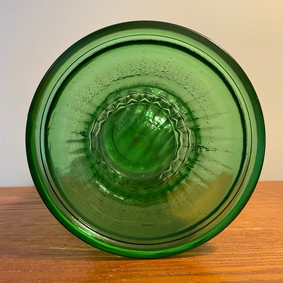 Vintage E.O. Brody Company Ribbed Green Glass Flower Vase 9.5” - Picture 10 of 16